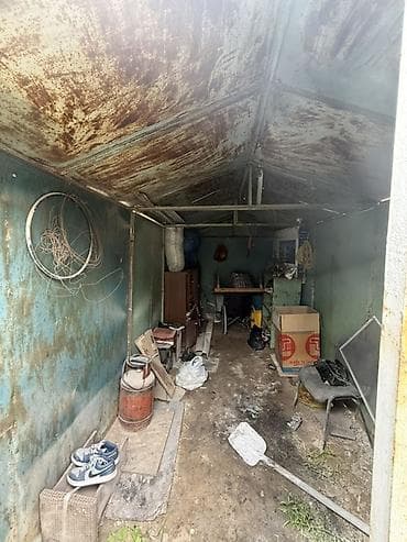 продаю черный металл: Металлический хозяйственный гараж/сарай из листовой стали. - — 2