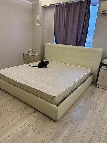 сон плюс: Двуспальная кровать, Б/у, С мягким изголовьем, длина - 180 см — 4