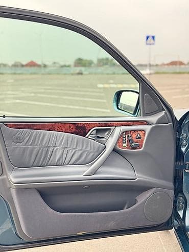 sycmcc 250: Mercedes-Benz E-Class: 2000 г., 3.2 л, Автомат, Бензин, Седан — 10