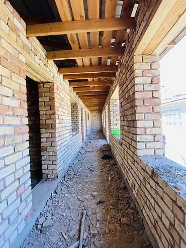 микрорайон джал: 🏡 Үй сатылат! 📍 Дарек: Ош Шаары. Геологородок кичи району ул Абжалова — 7