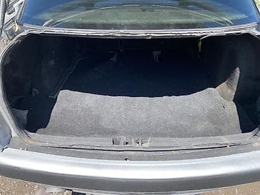 Унаа сатуу: Audi 80: 1993 г., 2 л, Кол менен иштөөчү, Бензин, Седан — 5