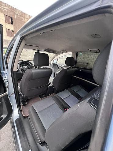 Toyota Corolla Verso: 2006 г., 1.8 л, Робот, Бензин, Минивэн — 8