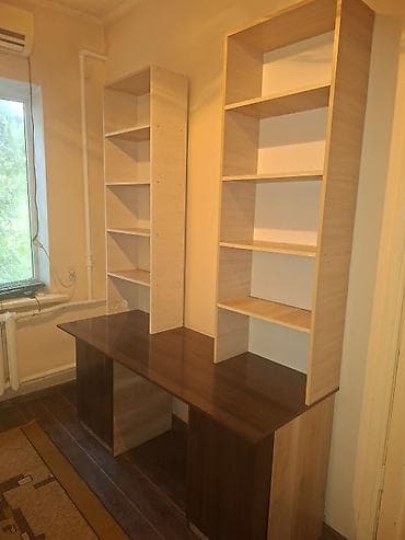 small table: Продаю письменный стол. Б.у. В хорошем состоянии. Размер. высота — 3
