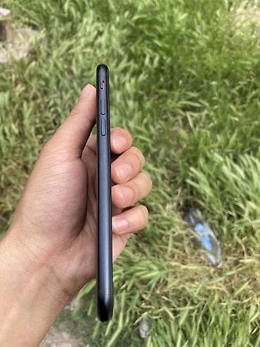 iphone kg: IPhone SE 2022, Б/у, 64 ГБ, Midnight, 95 % — 3