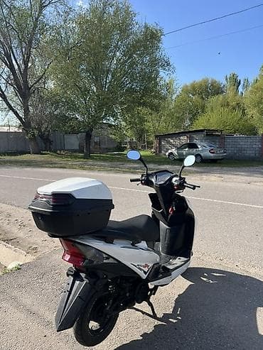 мопед 125: Тип скутера 125 куб. см, Бензин — 6