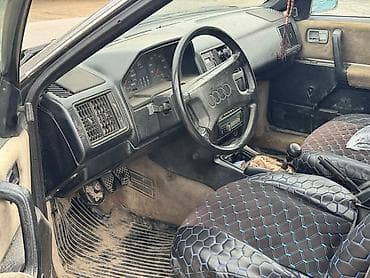 Унаа сатуу: Audi 100: 1983 г., 2.2 л, Кол менен иштөөчү, Бензин, Седан — 6