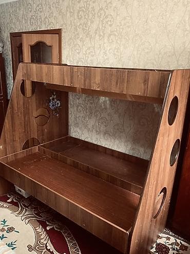 Мебель: Двухъярусная кровать б/у — 4