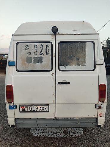 дверь спринтера: Mercedes-Benz Спринтер: 1990 г., 3 л, Механика, Дизель, Фургон — 1