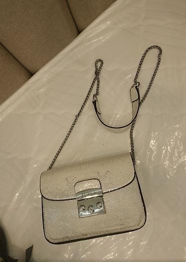 Сумкалар: Сумка Furla Metropolis мини, белая с эффектом «под питона». - — 4
