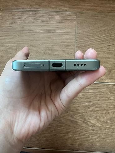 iphon 8 plus: Xiaomi, 13 Ultra, Б/у, 512 ГБ, цвет - Зеленый, 2 SIM — 3