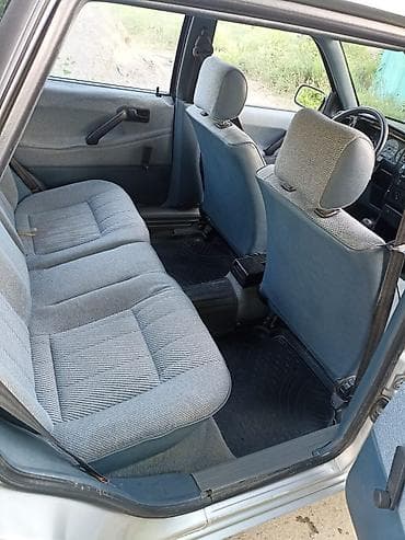 Транспорт: Volkswagen Passat: 1989 г., 1.8 л, Механика, Бензин, Седан — 7