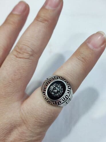 где можно купить обручальные кольца недорого: Серебряная Печатка "Лев" Серебро 925 пробы Размеры имеются Цена — 8