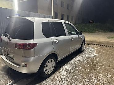 byd 2019: Mazda Demio: 2002 г., Хэтчбэк — 2