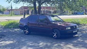 mersedes e320: Volkswagen Vento: 1993 г., Седан — 2