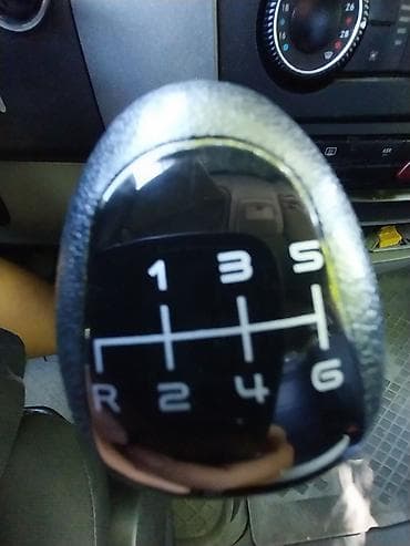 Жеңил жүк ташуучу унаа, Mercedes-Benz — 6