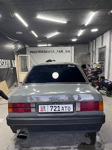 беха 3: BMW 3 series: 1986 г., 3 л, Механика, Бензин, Седан — 5