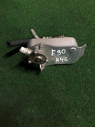 e90: Масляный теплообменник (масляный радиатор) для BMW E90, двигатель — 1