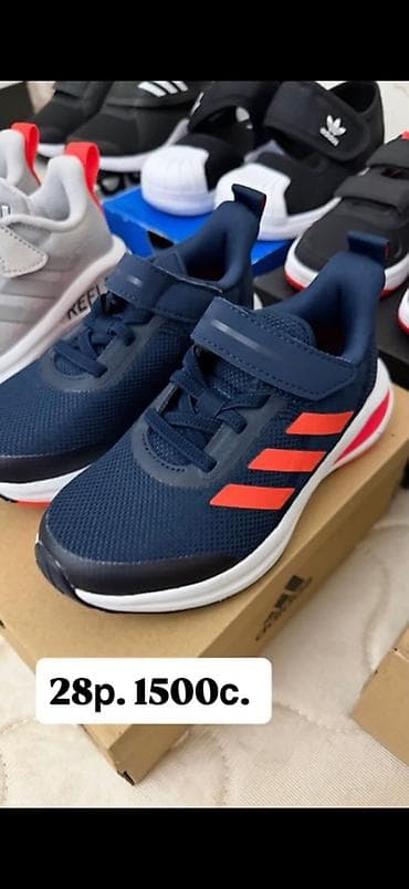 обувь адидас: Детская спортивная обувь Adidas Модели: - Черные сандалии с — 5