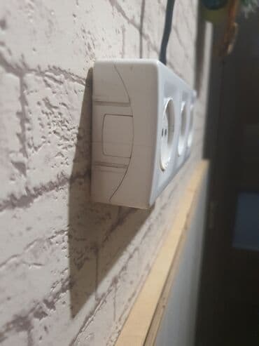 блоки питания 6: Продаю. Тройники. 16А 250V Имеется 15штук. С четырёх сторон — 1