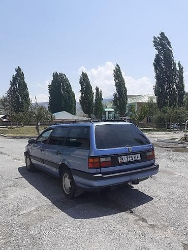 Транспорт: Volkswagen Passat: 1992 г., 1.8 л, Механика, Бензин, Универсал — 4