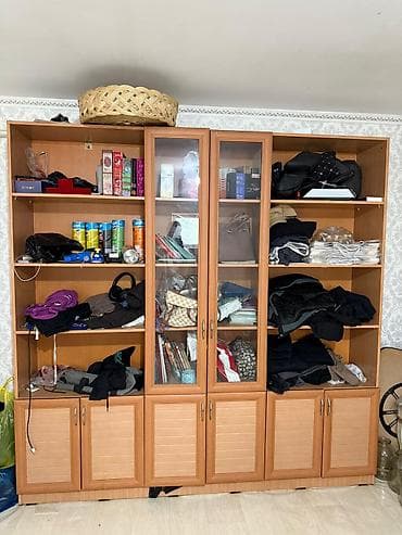 solutions third edition: Стенка-шкаф, Тип стенки-шкафа: Модульная, Для зала, Особенности: Для хранения посуды — 2