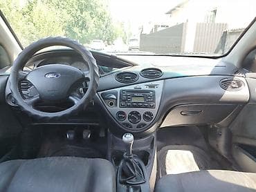 Ford Focus: 2003 г., 1.6 л, Механика, Бензин, Хэтчбэк — 1