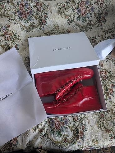 спес одежда: Мужские кроссовки, 44, Balenciaga, Новый, цвет - Красный — 1