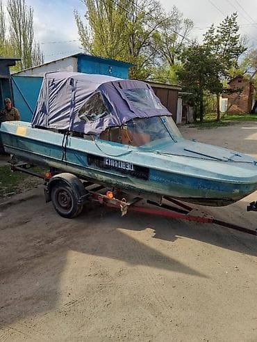 делаем справки: ОБЬ -3 . 2006 год выпуска . Сосотяние отличное. В комплекте — 8