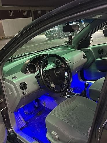 subaru 2018: Chevrolet Aveo: 2006 г., 1.2 л, Ручные, Бензин, Седан — 6