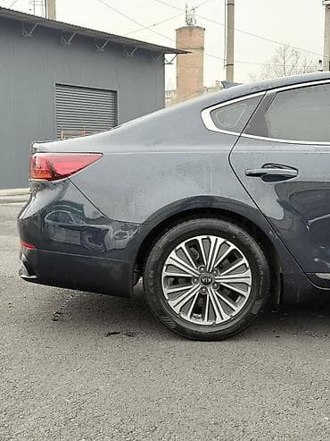 mercedes e200: Kia Cadenza: 2020 г., 2.4 л, Автомат, Бензин, Седан — 5