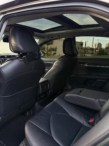 crown 2018: Toyota Camry: 2018 г., 2.5 л, Бензин — 8