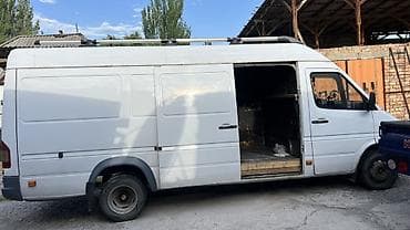 рул спринтер: Жеңил жүк ташуучу унаа, Mercedes-Benz, Стандарт, 3 т, Колдонулган — 3