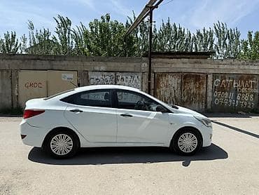 honda 2018: Hyundai Solaris: 2015 г., Бензин, Седан — 3