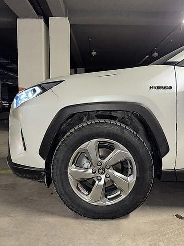 rav4: Toyota RAV4: 2021 г., 2.5 л, Автомат, Гибрид, Кроссовер — 9