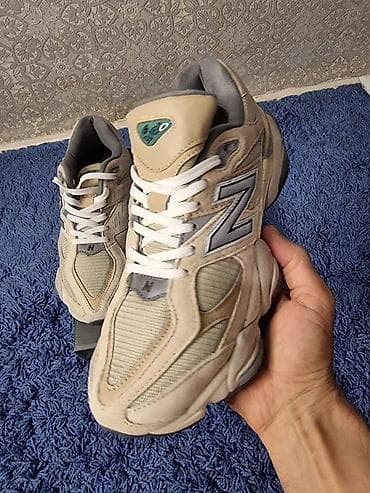 Кроссовки и спортивная обувь: Мужские кроссовки, 42, New Balance, Новый, цвет - Бежевый, Самовывоз, Платная доставка — 1