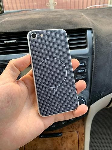 iphone 6 7: IPhone SE 2020, Б/у, 64 ГБ, Белый, 75 % — 1