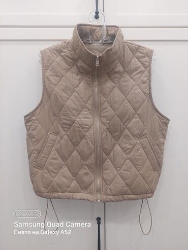 брендовые кардиганы: 1) Куртка стеганая темно‑синяя: - Прямой силуэт, горизонтальная стежка — 2