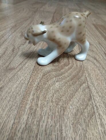 теннис столу: Статуэтки — 18