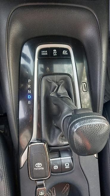 Toyota: Toyota Corolla: 2019 г., 1.8 л, Автомат, Гибрид, Седан — 10