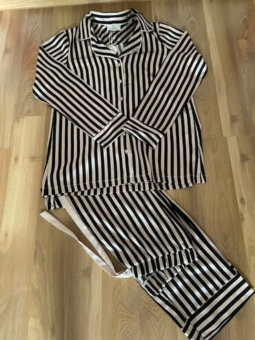 Очень стильная пижама с Америки . Натуральный шелк 100 процентов