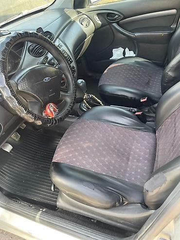 subaru imprezza: Ford Focus: 2002 г., 1.6 л, Механика, Бензин, Универсал — 6