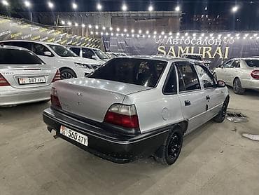 машина daewoo nexia: Daewoo Nexia: 2002 г., 1.5 л, Бензин, Седан — 5