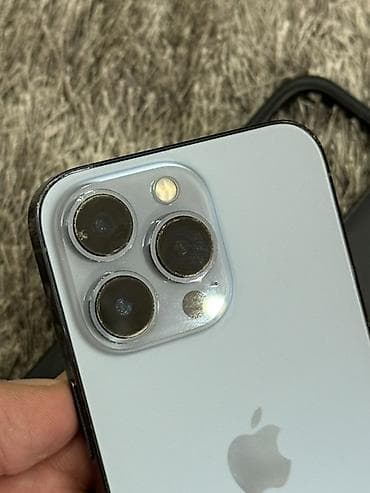 honor 7c: IPhone 13 Pro, Б/у, 256 ГБ, Голубой, Чехол, 85 % — 2