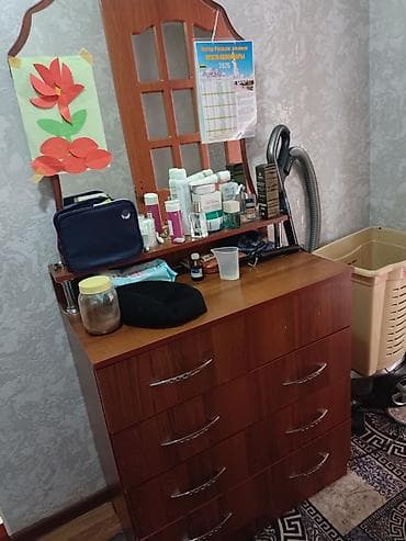 одежд: Туалетный столик, С зеркалом, цвет - Коричневый, ЛДСП — 4