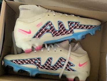 nike react: Продаю потомучто не подошло надевал на один матч подойдёт для узкой — 1