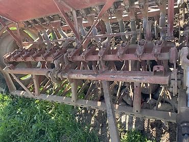 бетон жумуш: Зерновая сеялка (механическая, навесная/прицепная) Описание: - Ширина — 5