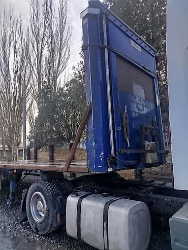 subaru outbak: Тягач, Renault, 2013 г., Бортовой — 5