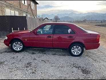 красный мерс: Mercedes-Benz C-Class: 1994 г., 1.8 л, Ручные, Бензин, Седан — 1
