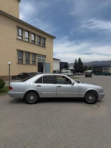 ош е34: Mercedes-Benz E-Class: 1996 г., 2.3 л, Кол менен иштөөчү, Бензин, Седан — 5