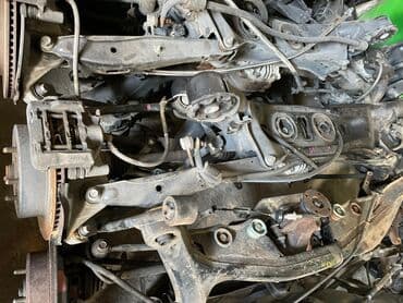 средний кузов двух скат: Toyota Crown Athlete,Crown Majesta, Mark 2 100 кузов, Subaru Legacy B4 — 2